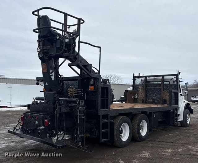 Image of Freightliner Business Class M2 equipment image 4