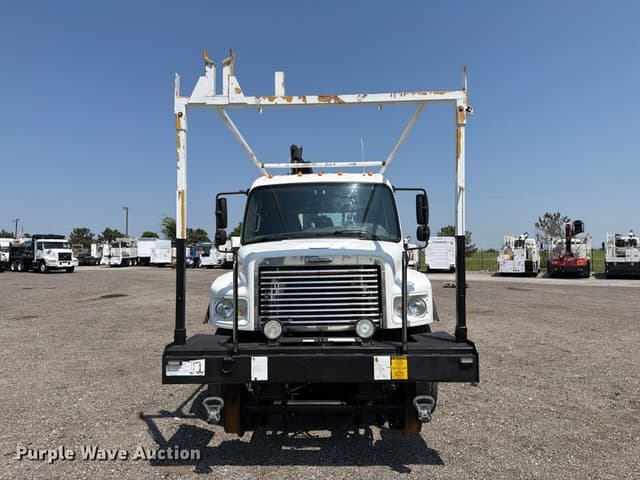 Image of Freightliner Business Class M2 equipment image 1