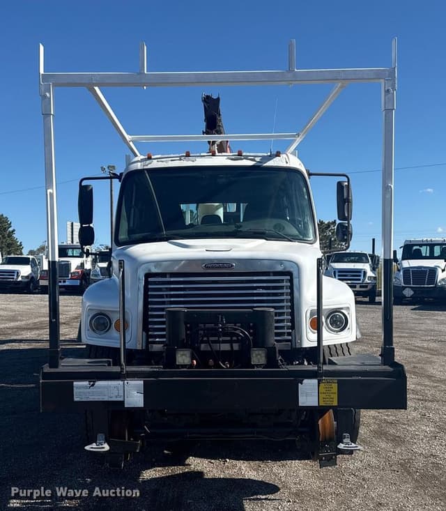 Image of Freightliner Business Class M2 equipment image 1