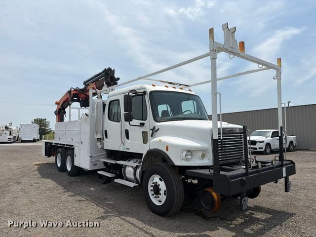 Image of Freightliner Business Class M2 equipment image 2