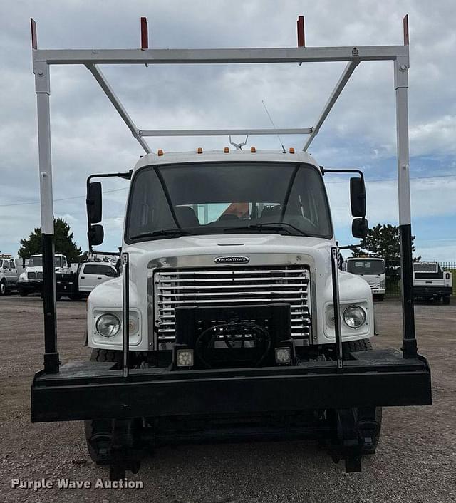 Image of Freightliner Business Class M2 equipment image 1