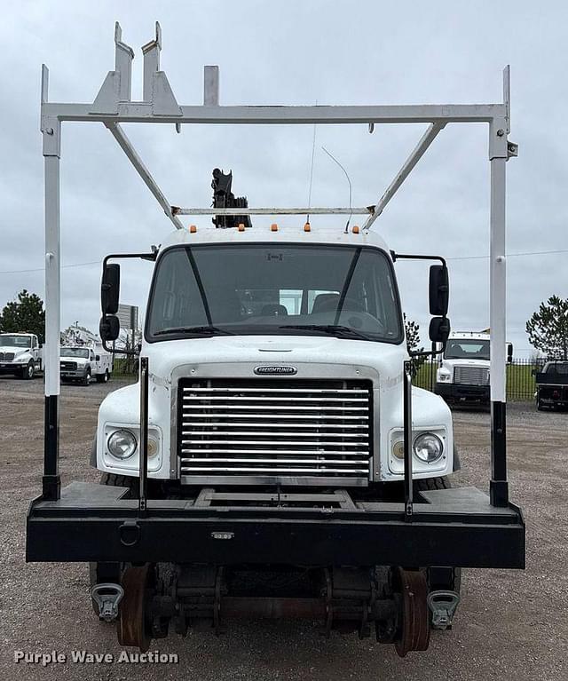 Image of Freightliner Business Class M2 equipment image 1