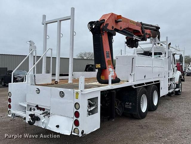 Image of Freightliner Business Class M2 equipment image 4