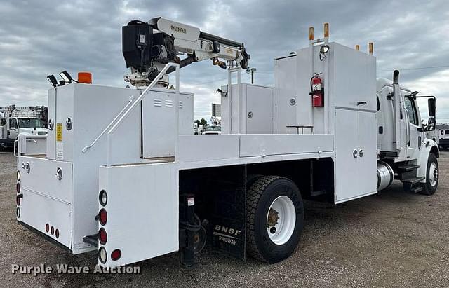 Image of Freightliner Business Class M2 equipment image 4