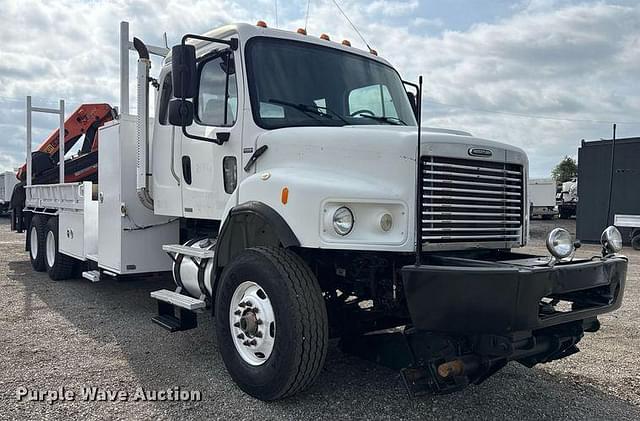 Image of Freightliner Business Class M2 equipment image 2