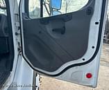Thumbnail image Freightliner Business Class M2 93