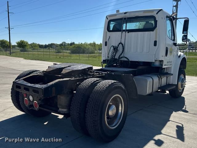 Image of Freightliner Business Class M2 equipment image 4