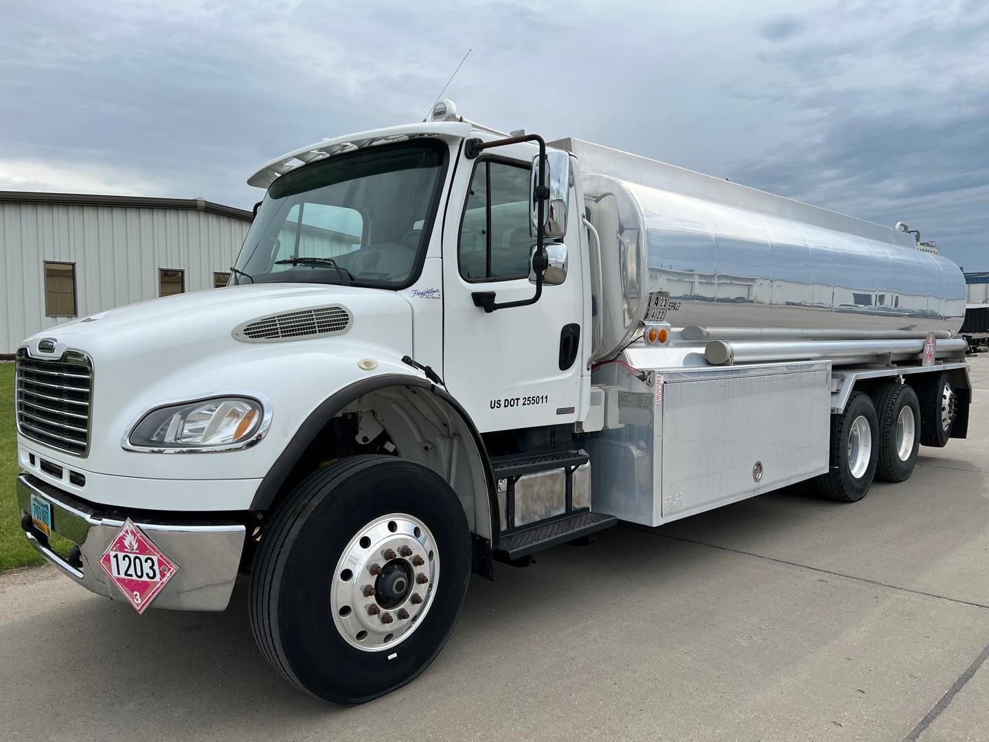 Main image Freightliner M2