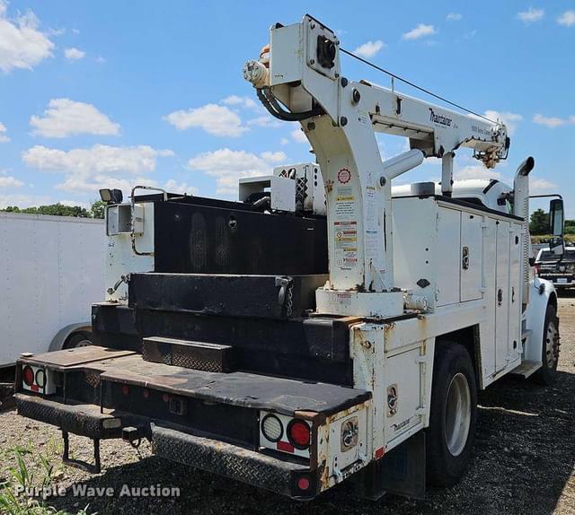 Image of Freightliner Business Class M2 equipment image 4