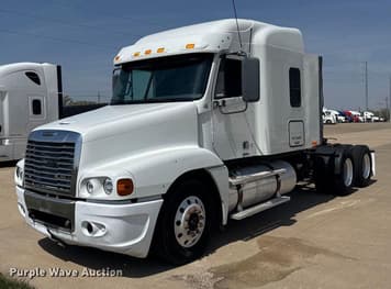 Main image Freightliner Century Class