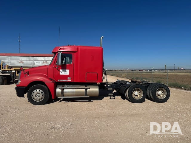 Image of Freightliner CL120 Image 1
