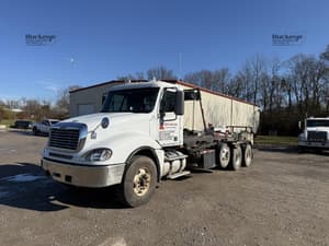 2007 Freightliner Columbia 112 Image