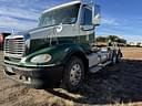 2007 Freightliner Columbia 112 Image