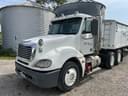 2007 Freightliner Columbia 120 Image