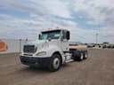 2007 Freightliner Columbia 120 Image
