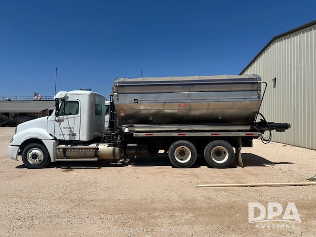 2007 Freightliner Columbia Equipment Image0