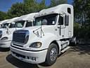 2007 Freightliner Columbia Image