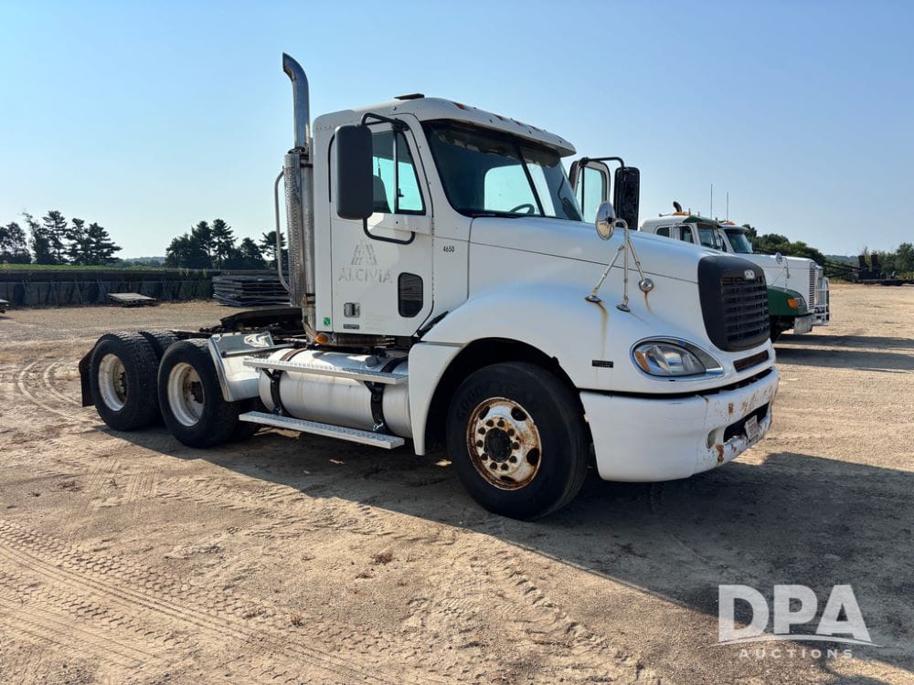 2007 Freightliner Columbia Equipment Image0