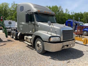 2007 Freightliner CST120 Image