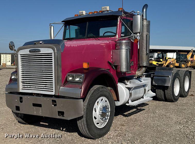 Image of Freightliner FLD120 Primary image