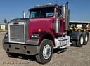 2007 Freightliner FLD120 Image