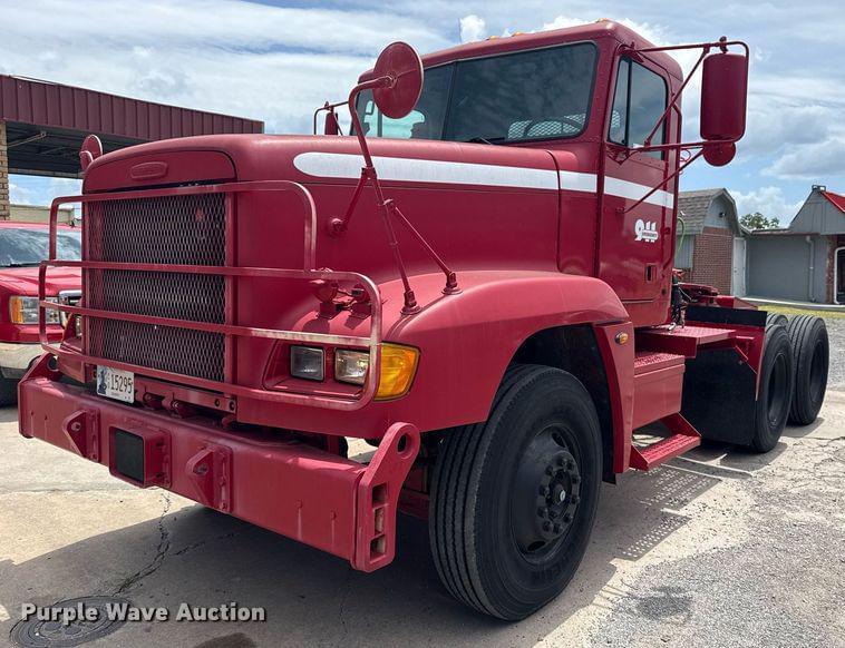 Image of Freightliner FLD120 Primary image
