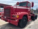 2007 Freightliner FLD120 Image