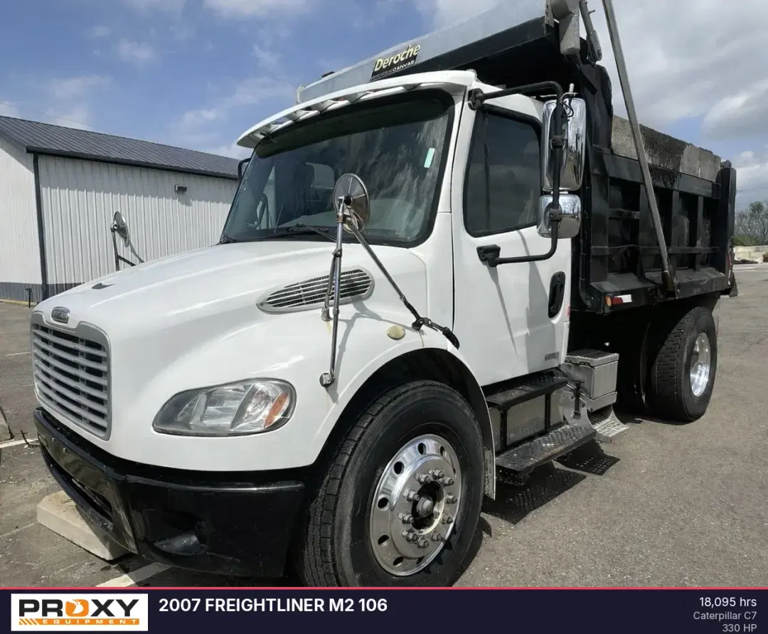 Image of Freightliner M2 106 Primary image