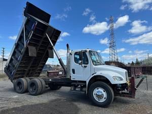 2007 Freightliner Business Class M2 Image