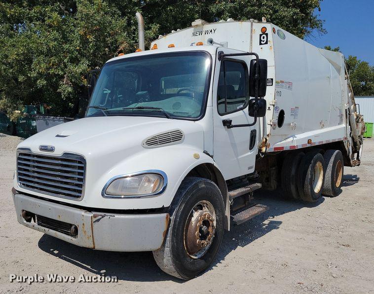 Image of Freightliner M2 Primary image
