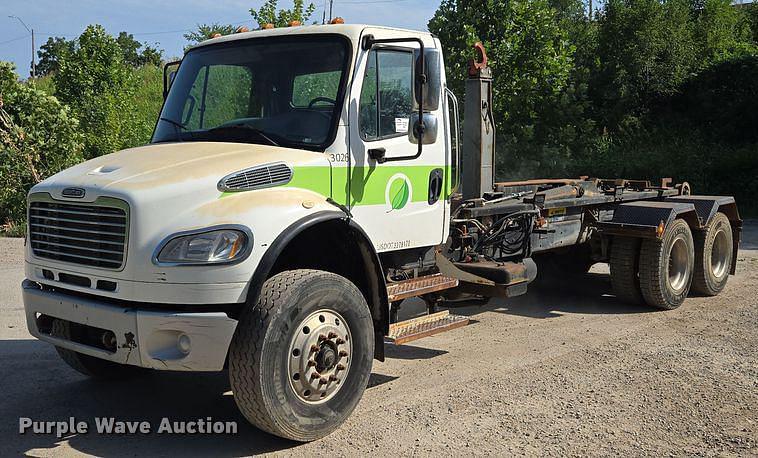 Image of Freightliner M2 Primary image