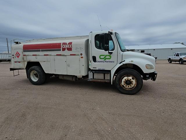 Image of Freightliner M2 equipment image 1