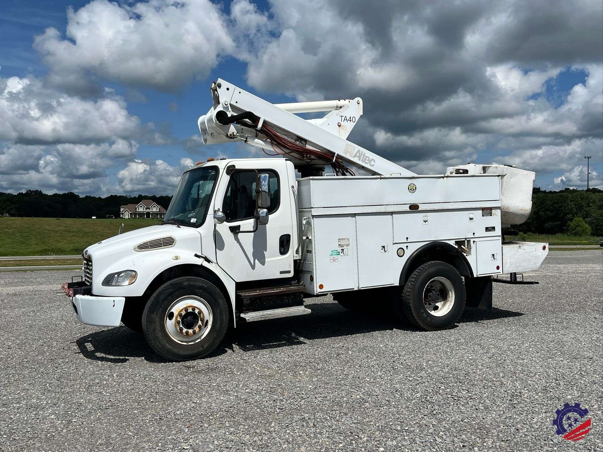 2007 Freightliner M2 Equipment Image0