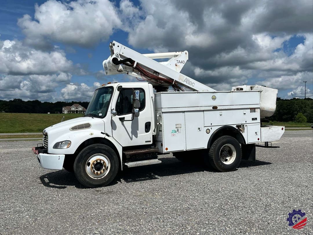 Image of Freightliner M2 Primary image