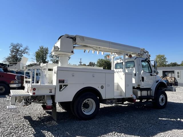 Image of Freightliner M2 equipment image 3