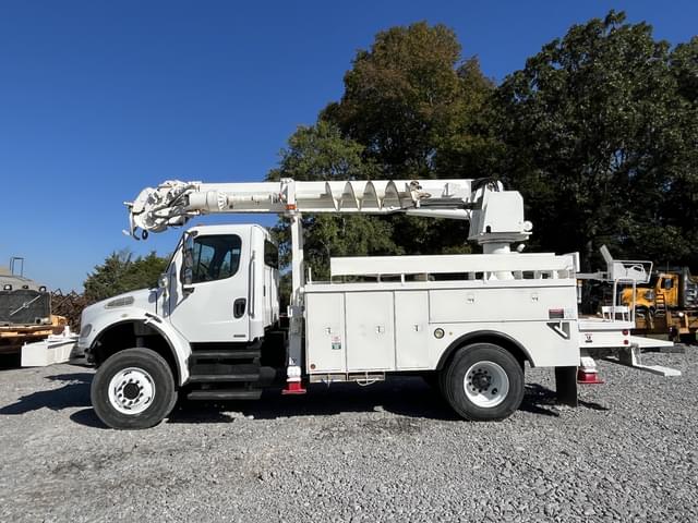 Image of Freightliner M2 equipment image 1
