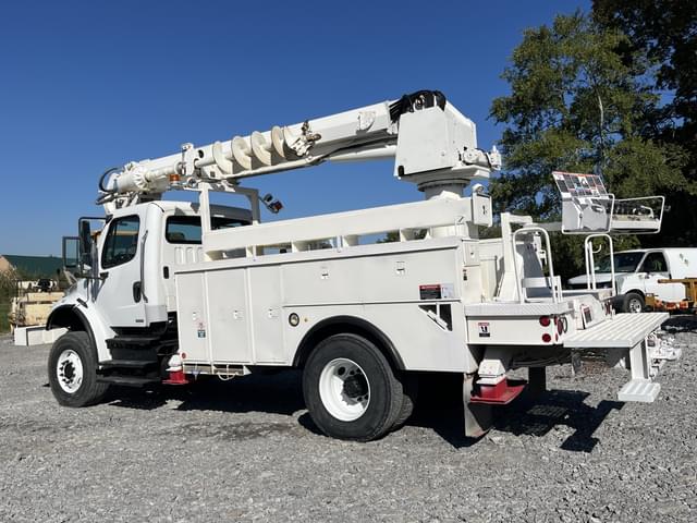 Image of Freightliner M2 equipment image 2