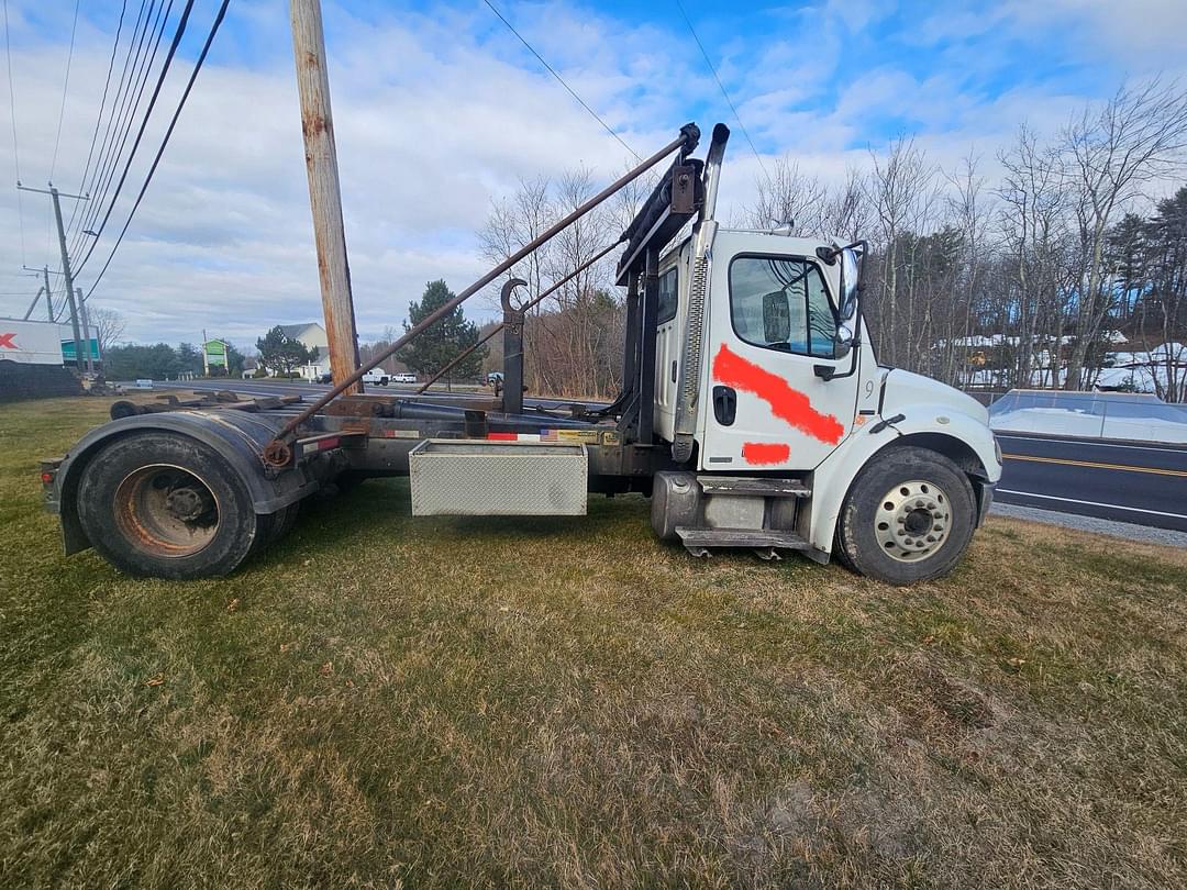 Image of Freightliner M2 Image 0