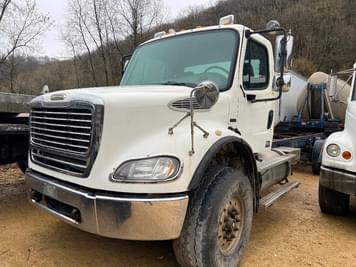 Main image Freightliner M2