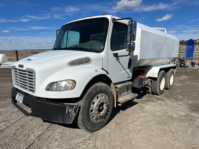 Image of Freightliner M2 equipment image 1