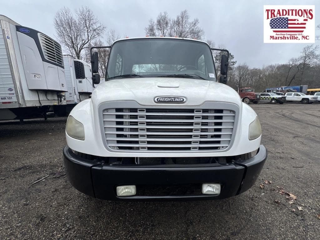 Image of Freightliner Business Class M2 Primary image