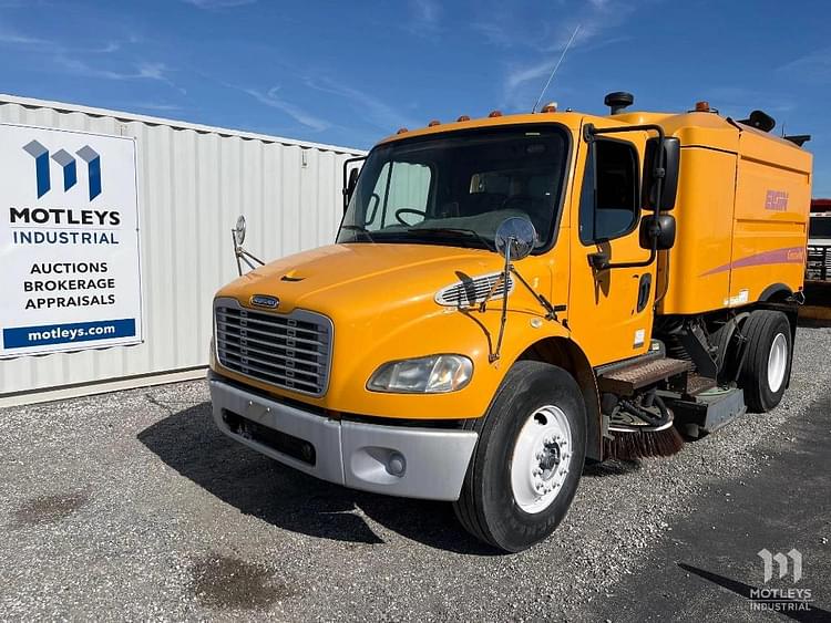 2007 Freightliner M2 Equipment Image0