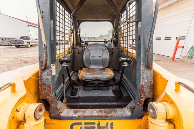 Image of Gehl 5640 equipment image 3