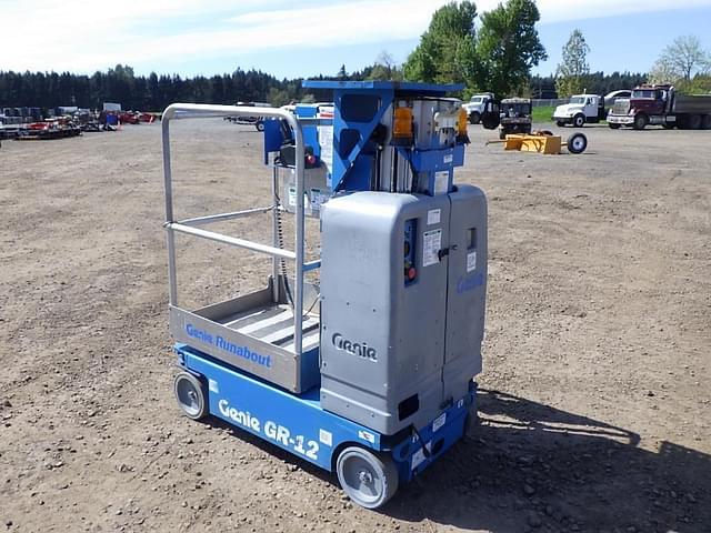 Image of Genie GR-12 equipment image 3