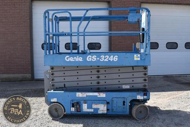 Image of Genie GS3246 equipment image 2