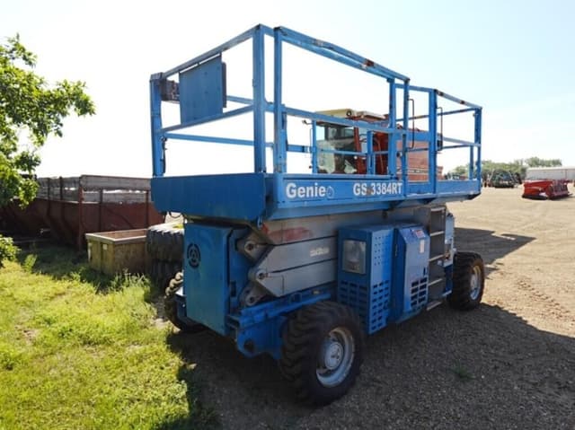 Image of Genie GS-3384 equipment image 2