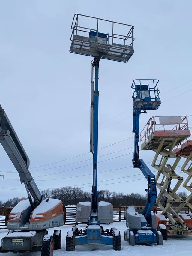 Image of Genie S-40 equipment image 3