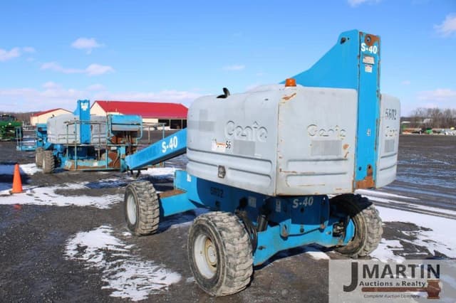 Image of Genie S-40 equipment image 3