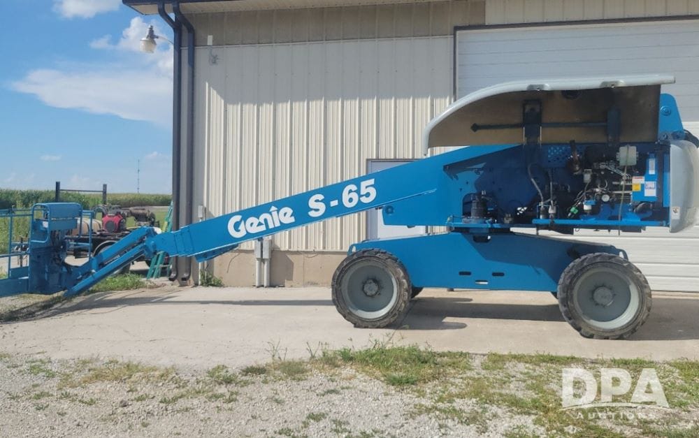 2007 Genie S-65 Equipment Image0