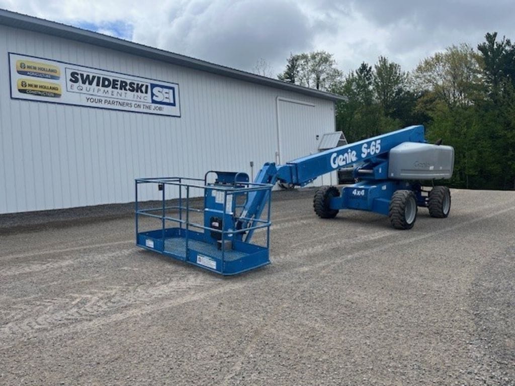 2007 Genie S-65 Equipment Image0